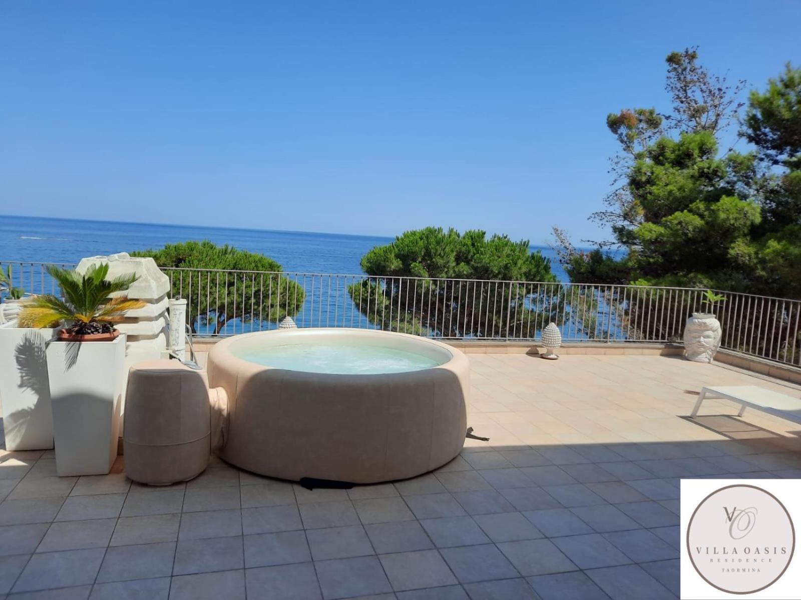 Aparthotel Oasis 4*